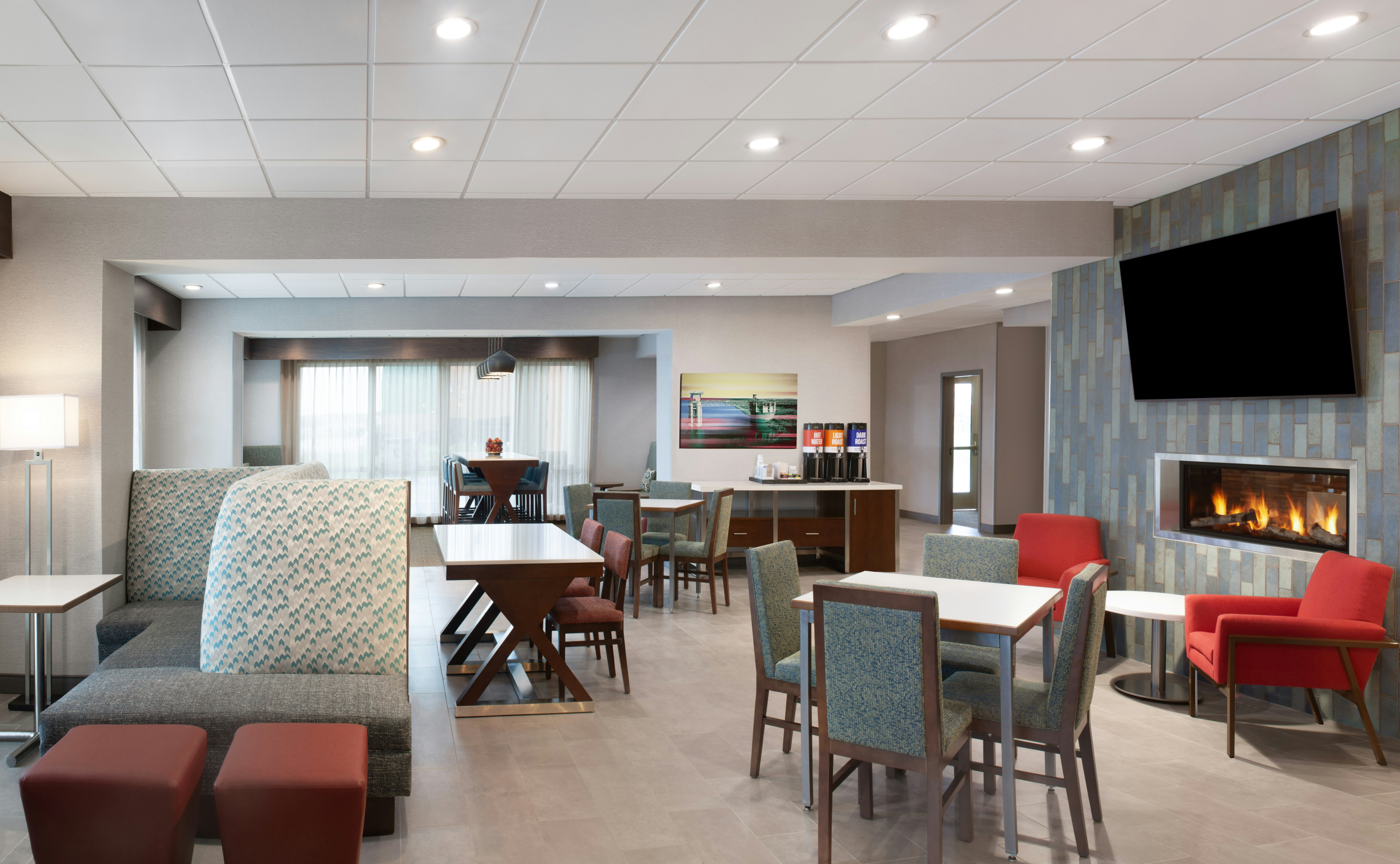Hampton Inn Ogallala, NE 27/32