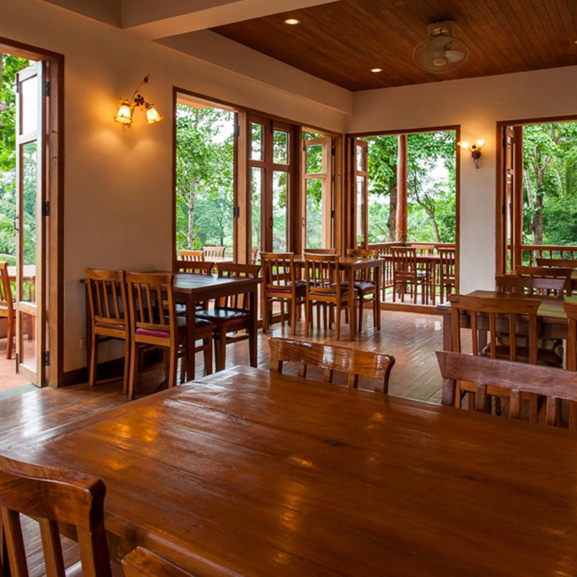 RIVERHOUSE RESORT 64/78