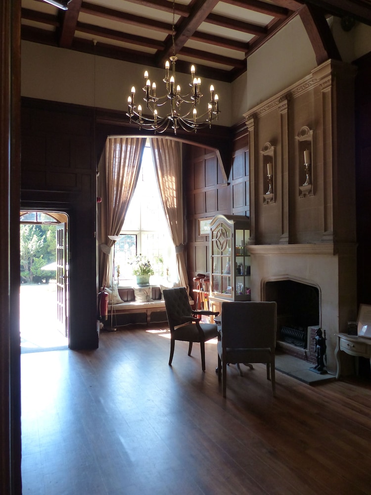 Farnham House Hotel 43/55