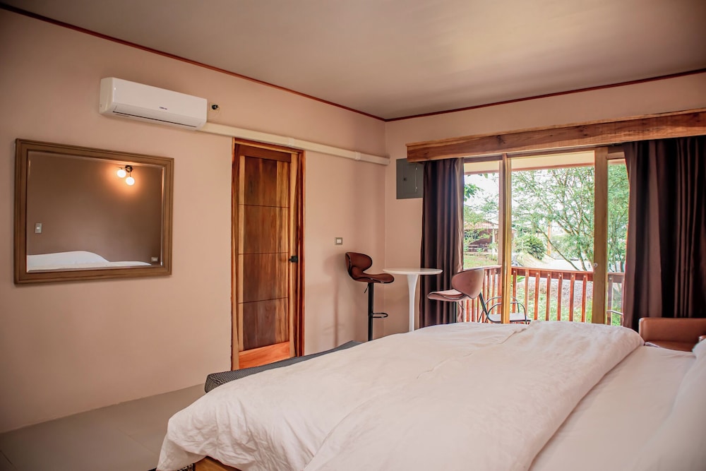Hotel Del Bosque 9/41