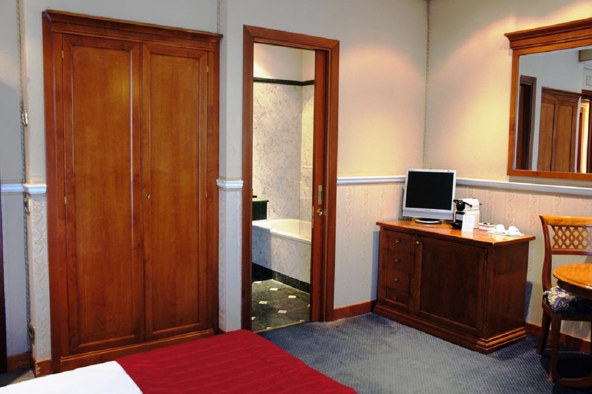 RELAIS PATRIZI HOTEL 6/50