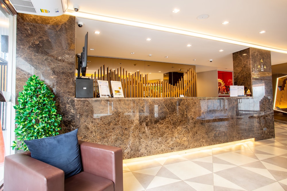 Spittze Hotel Pratunam 7/50
