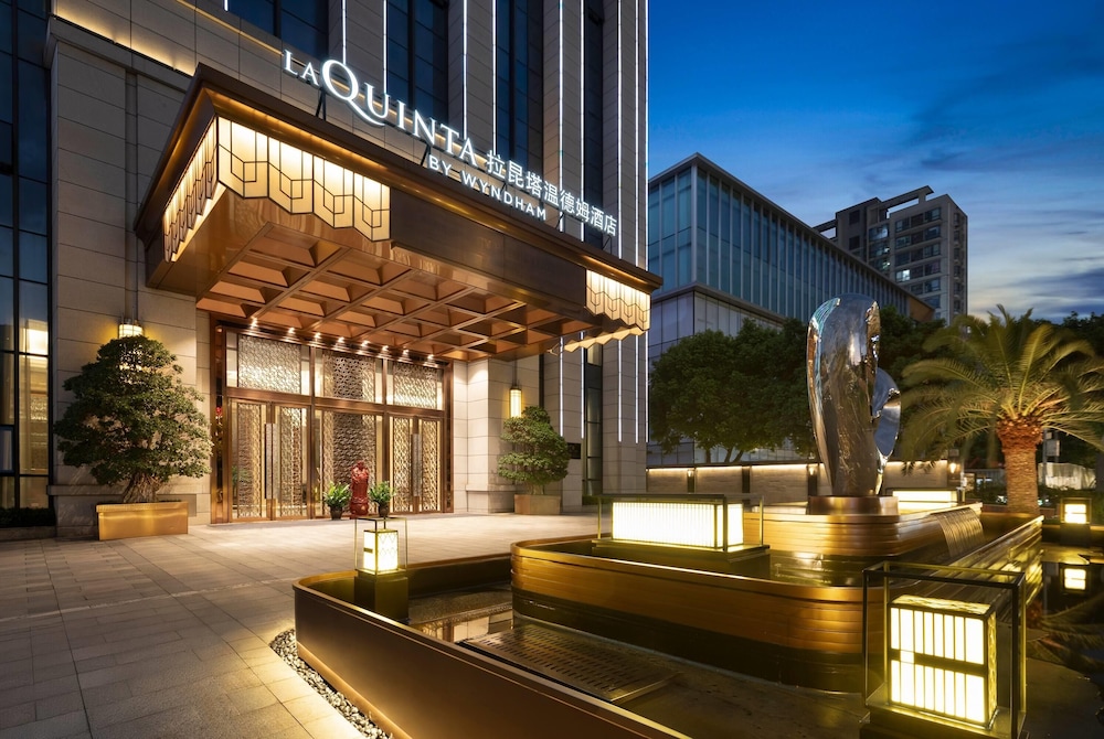 La Quinta by Wyndham Chengdu Jinniu 2/18