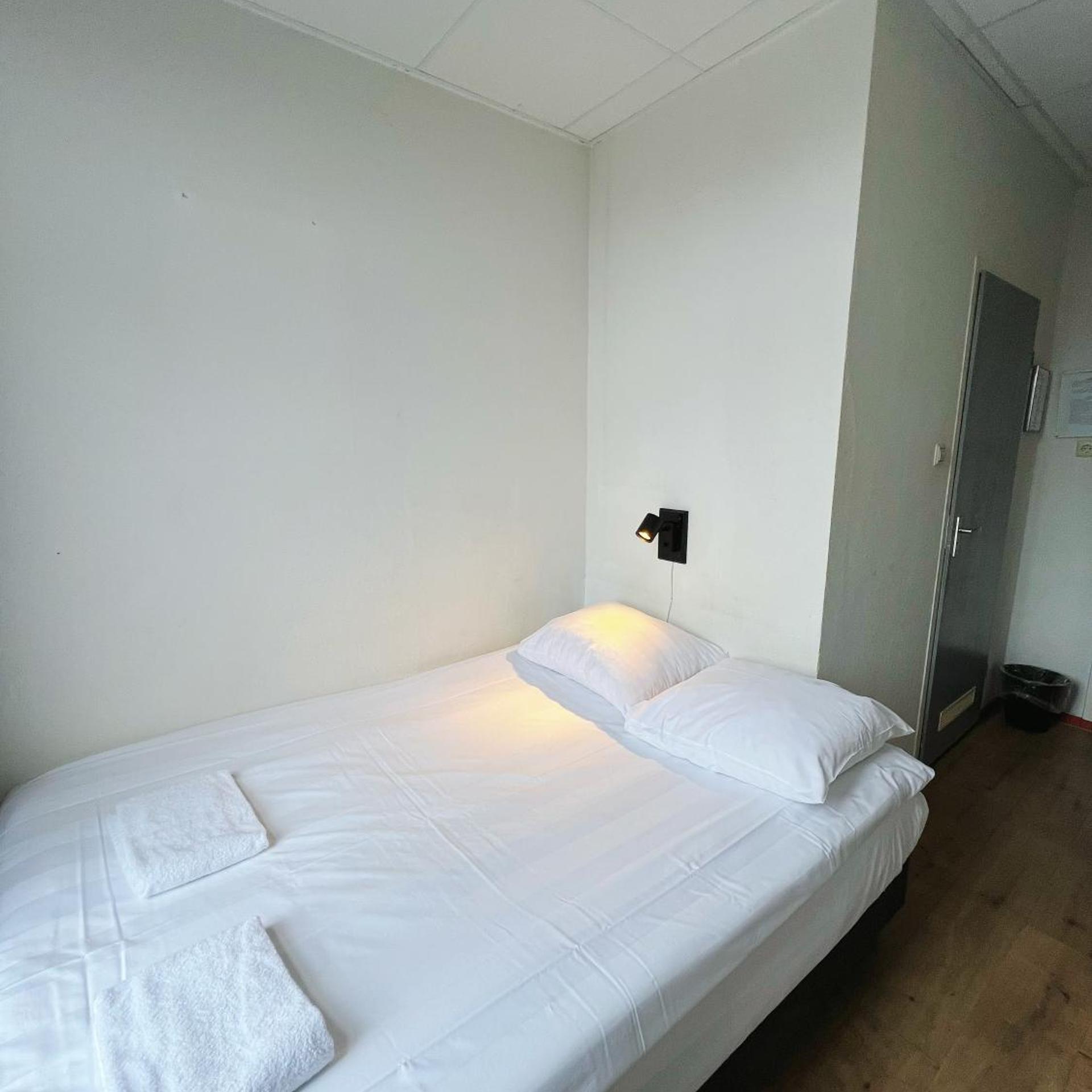 Hotel Corona 5/53
