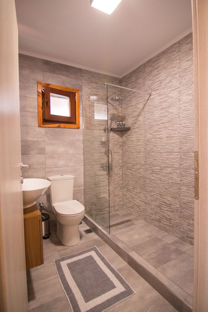Casa Luxury Suites 41/44