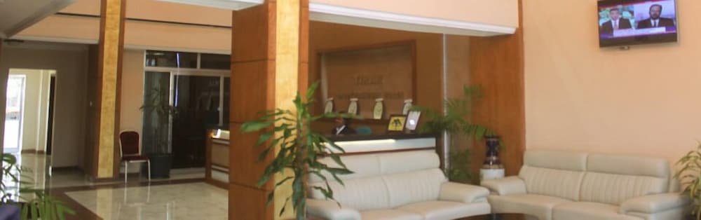 Tirar International Hotel 4/25