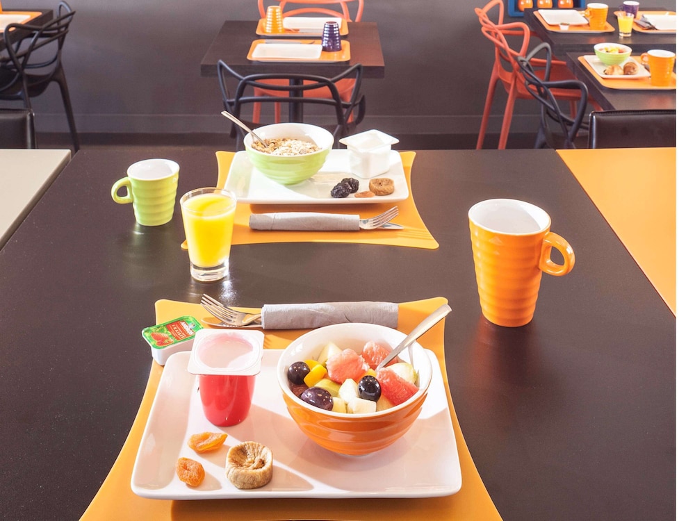 Ibis Styles Saumur Gare Centre 48/75