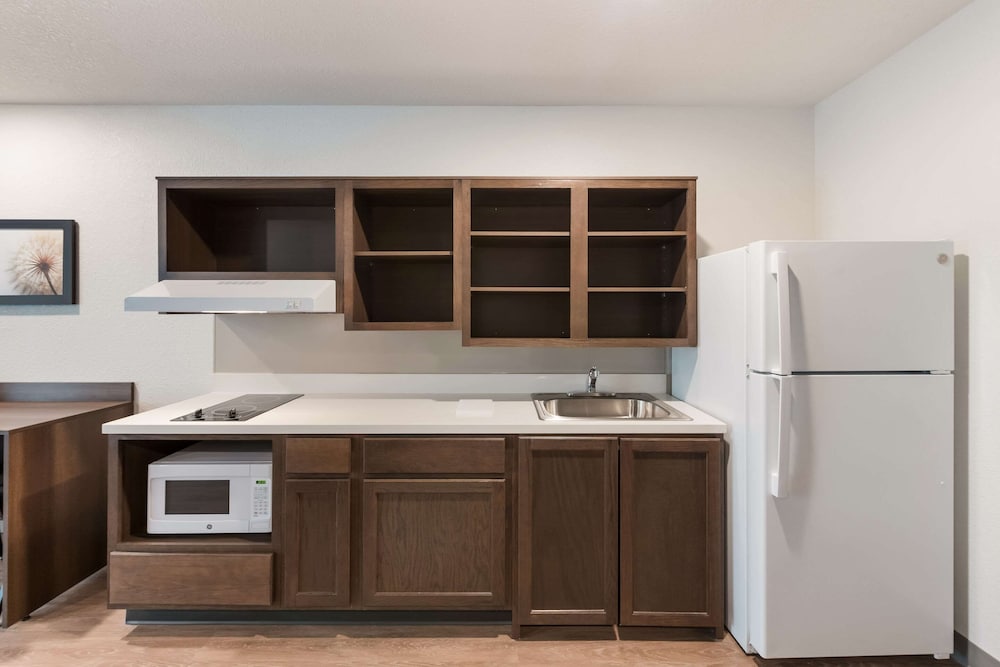 WoodSpring Suites Dayton North 35/42