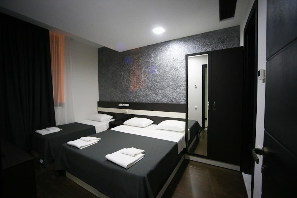 West Tower Hotel Kutaisi 18/25