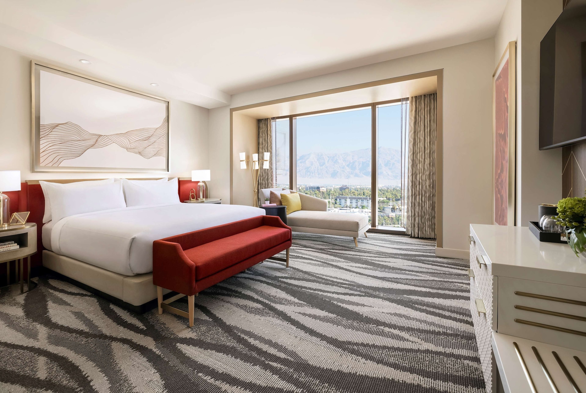 1 BEDROOM, SUITE, KING BED, CITY VIEW