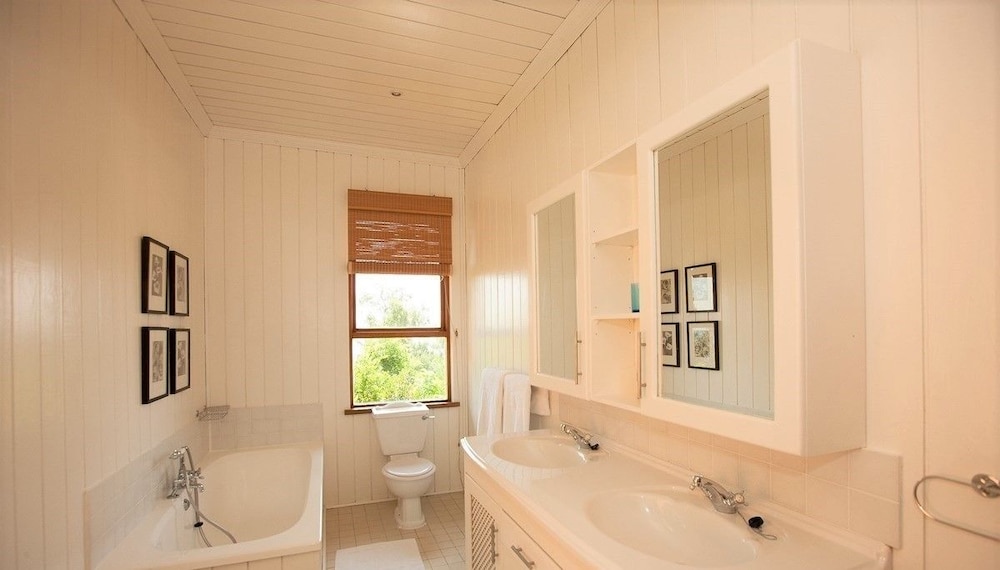 South Point Villas 50/50