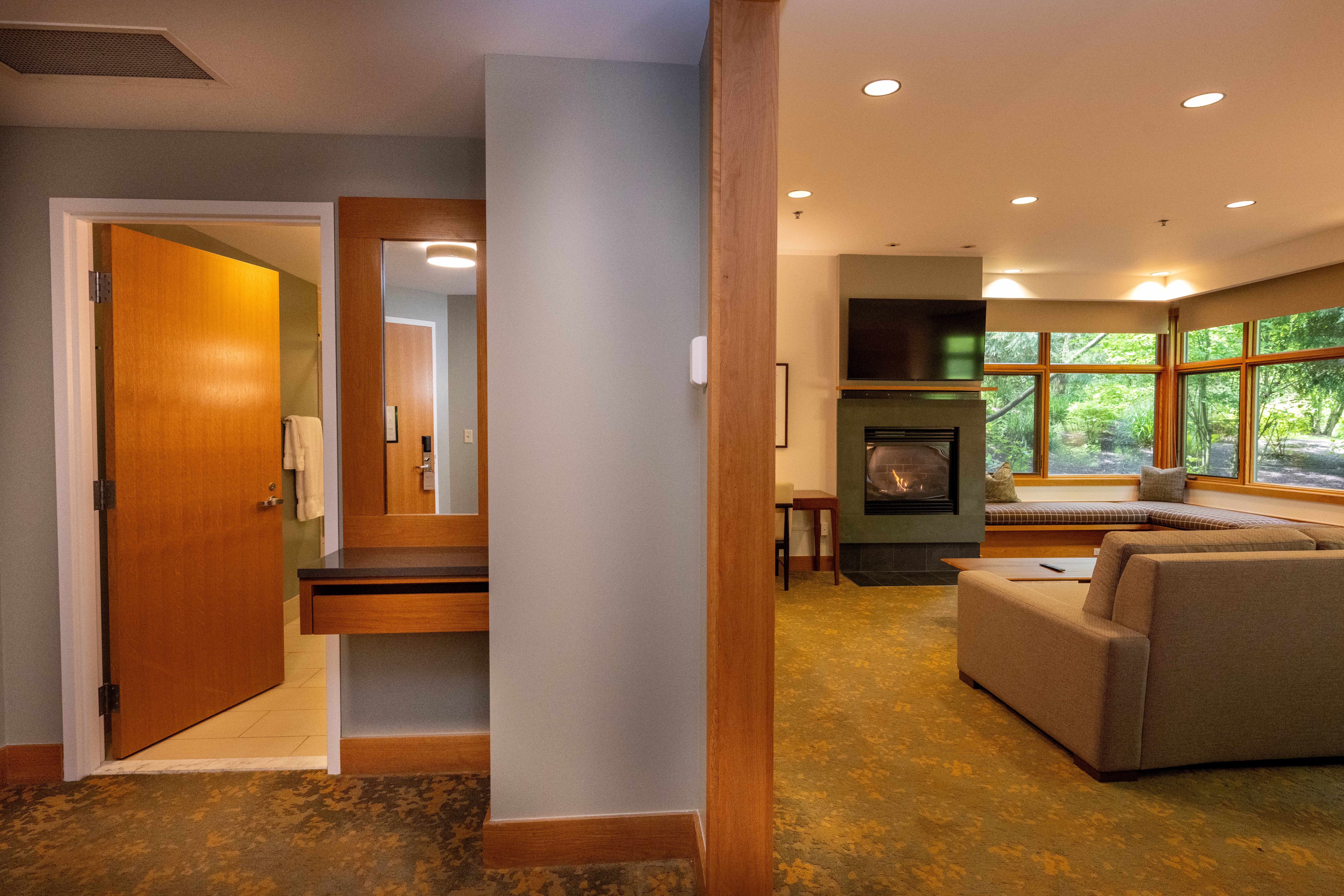 Cedarbrook Lodge 19/29