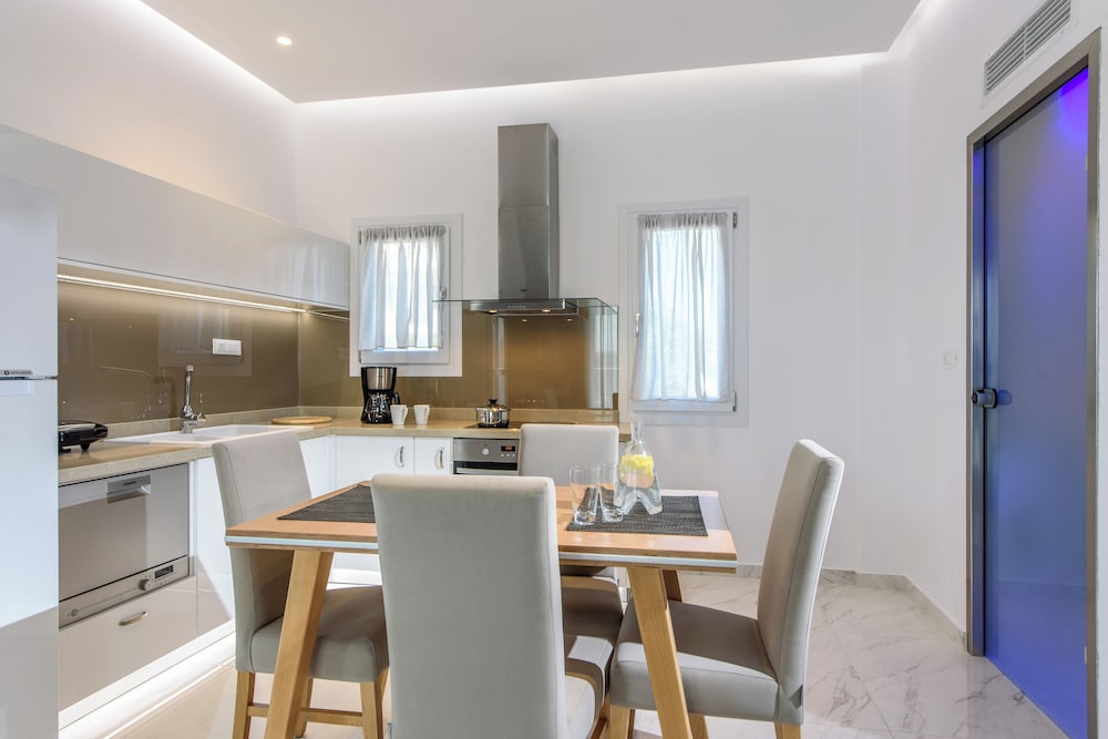 Elysian Suites 51/61