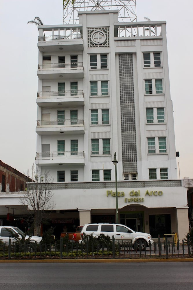 Hotel Plaza Del Arco Express 1/65
