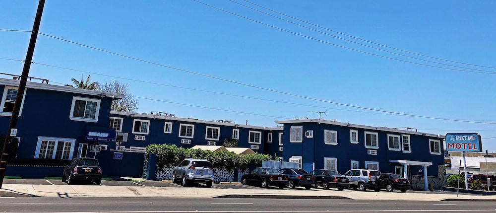 Patio Motel 3/44