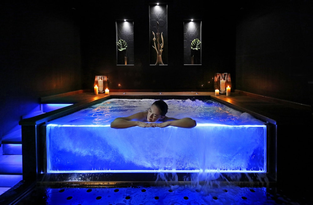 Negrecoste Hotel & Spa 32/35
