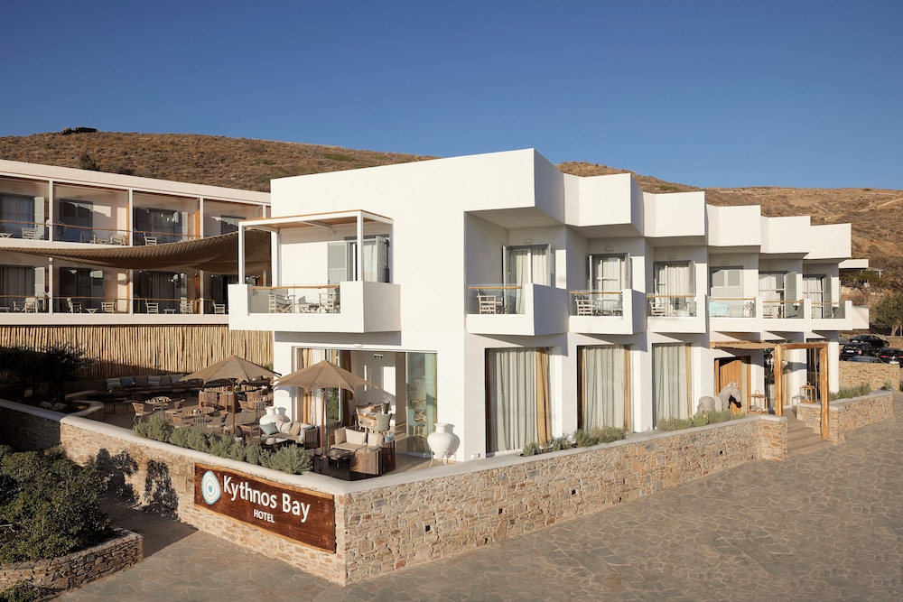 Kythnos Bay Hotel 40/50