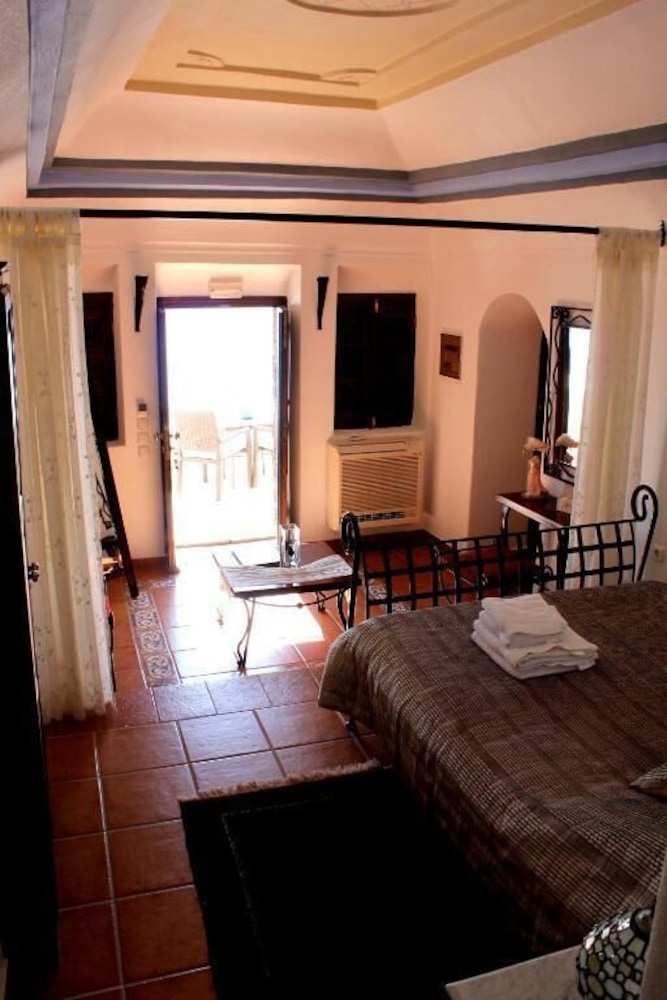 Afroessa A Class Hotel 64/76