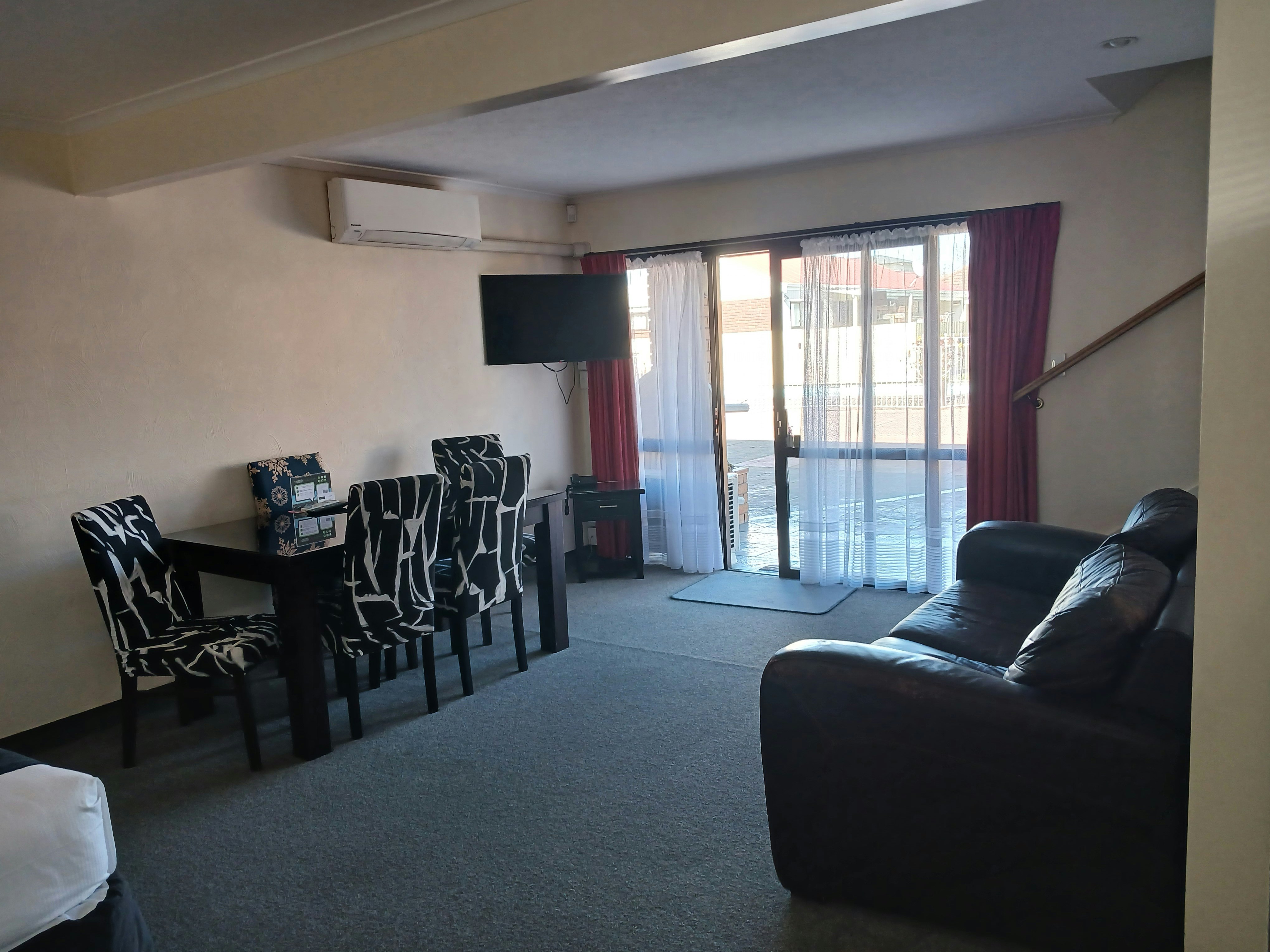 Palm City Motor Inn 39/68