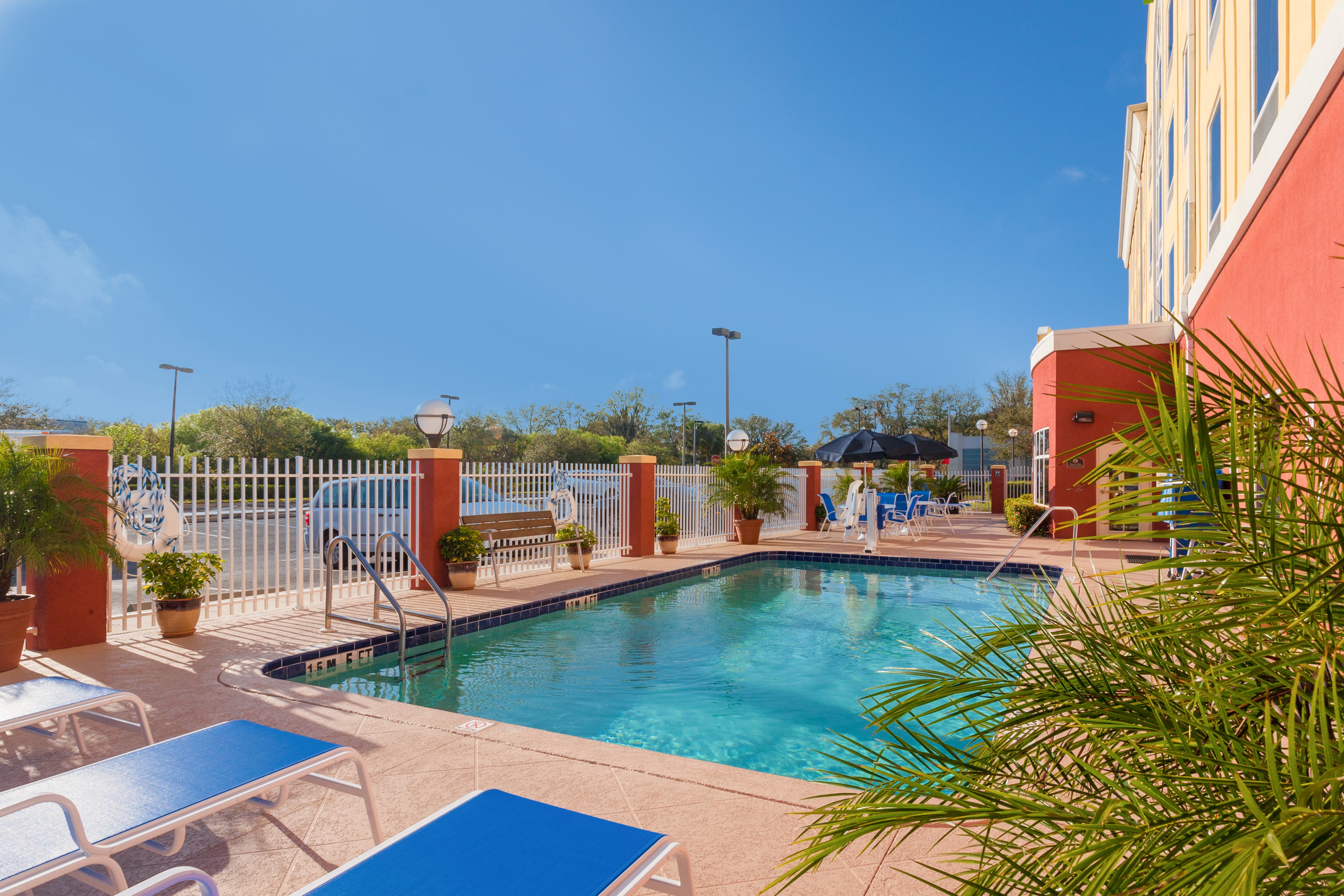 Holiday Inn Express & Suites Tampa-Fairgrounds-Casino, an IHG Hotel 41/45