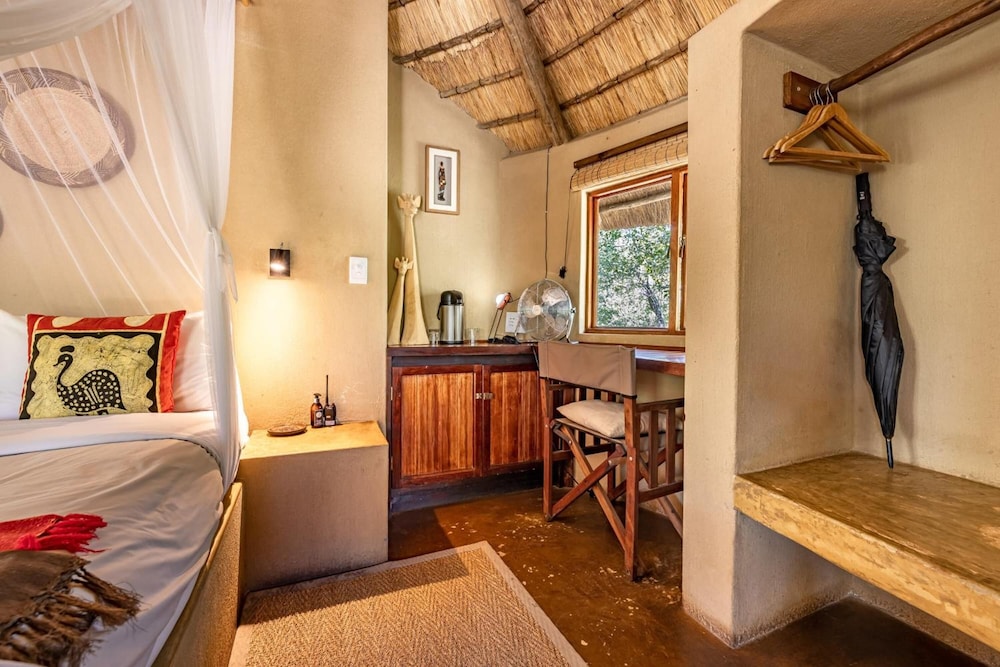 Umlani Bushcamp - Lodge 13/50