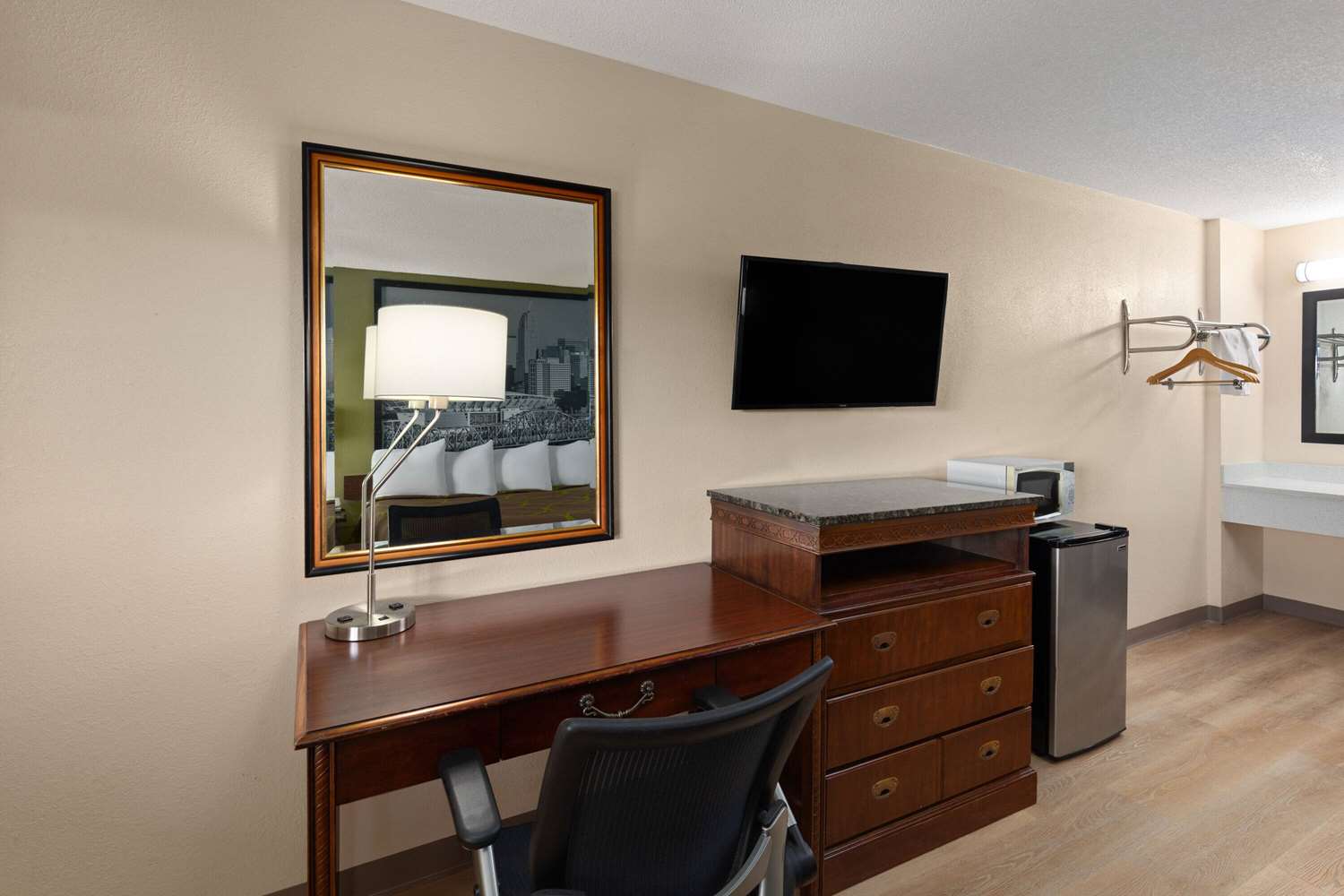 Super 8 By Wyndham Fort Mitchell Cincinnati Area 24/29