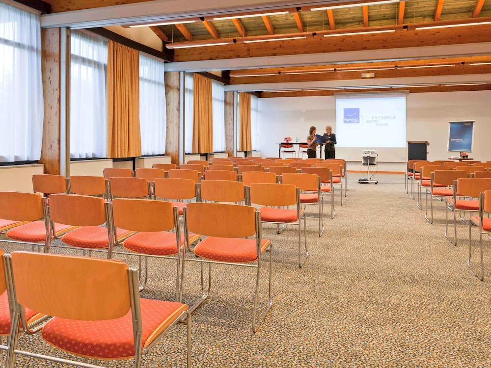 Novotel Grenoble Nord 64/78