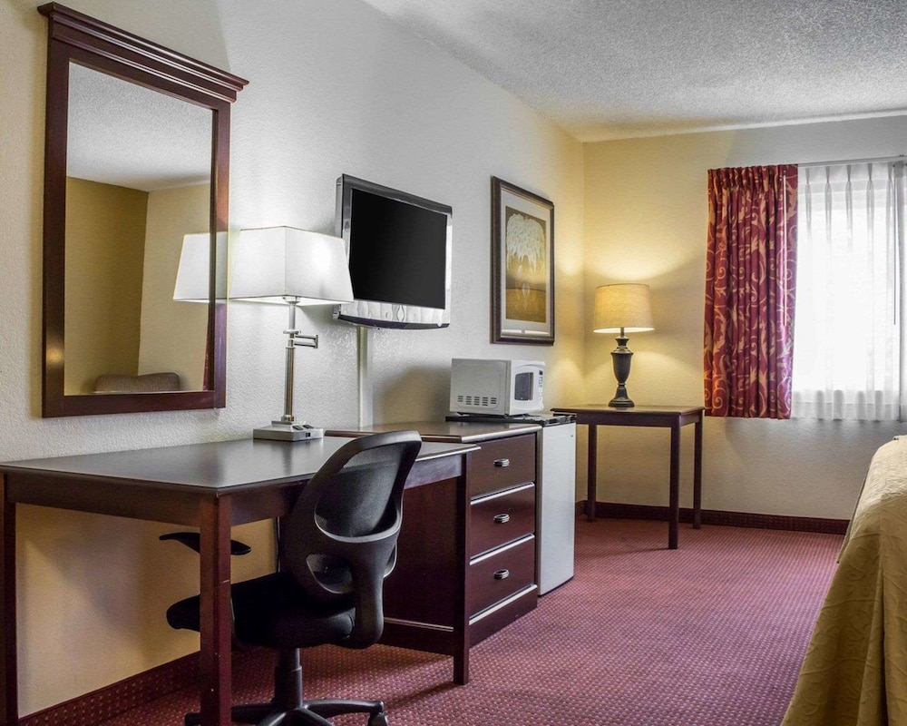 Hotel Americana Nogales, AZ 36/41