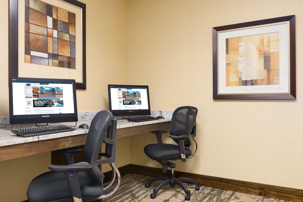 Hampton Inn Spearfish 30/34