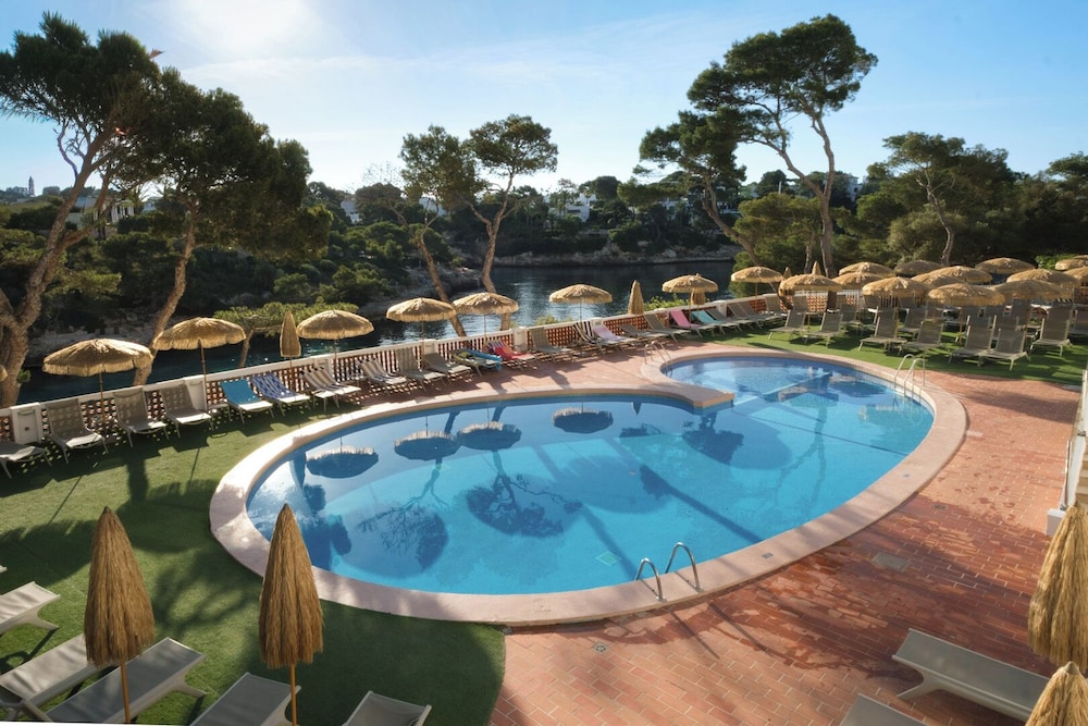 Cala Ferrera Hotel 166/191