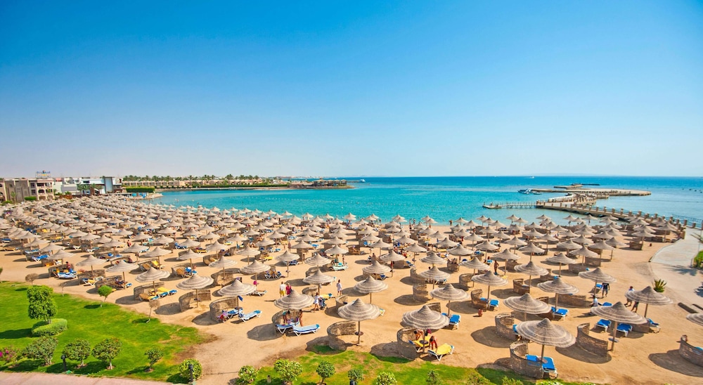 Sunrise Garden Beach Resort and Spa 66/72