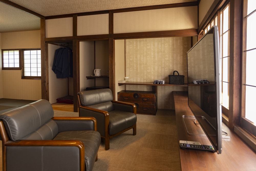 Kusatsu Onsen Eidaya 43/74