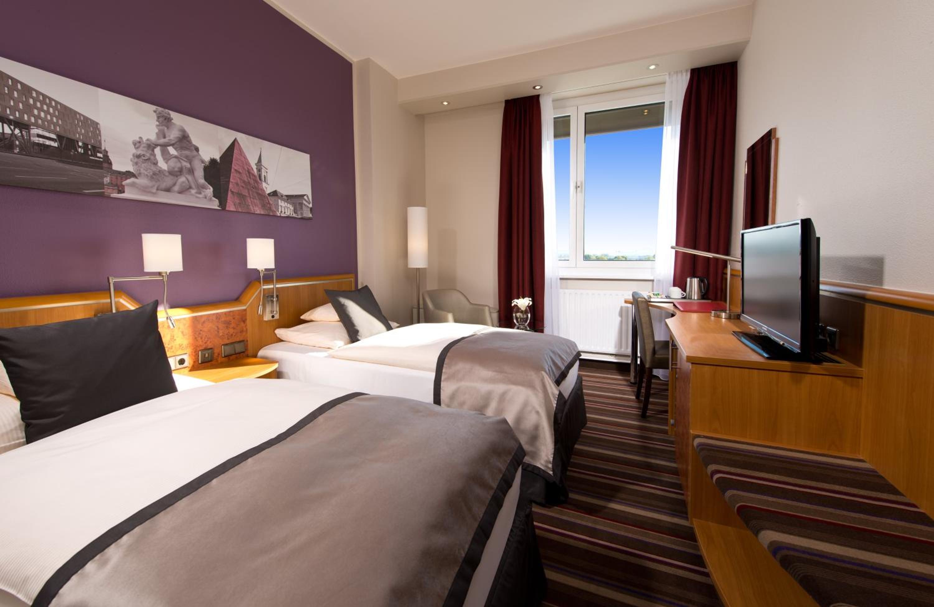 غرفة كومفورت بسرير كينج، LEONARDO HOTEL KARLSRUHE 2/10