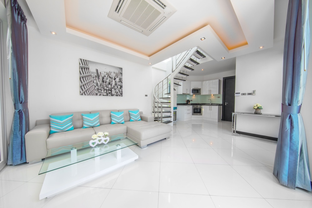 Colibri Pool Villa 27/50