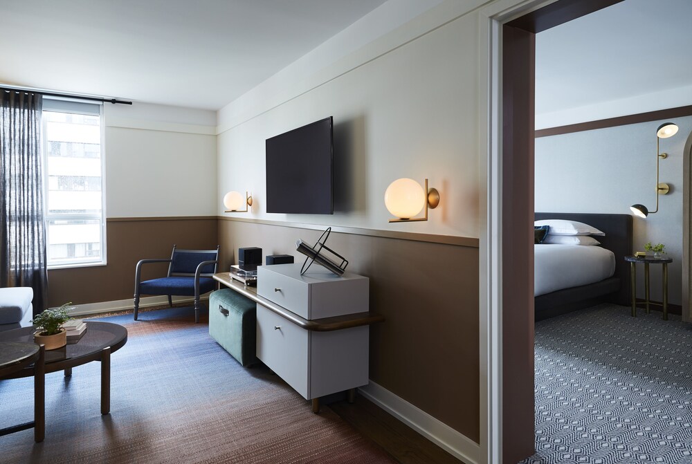 Kimpton Saint George Hotel 28/83