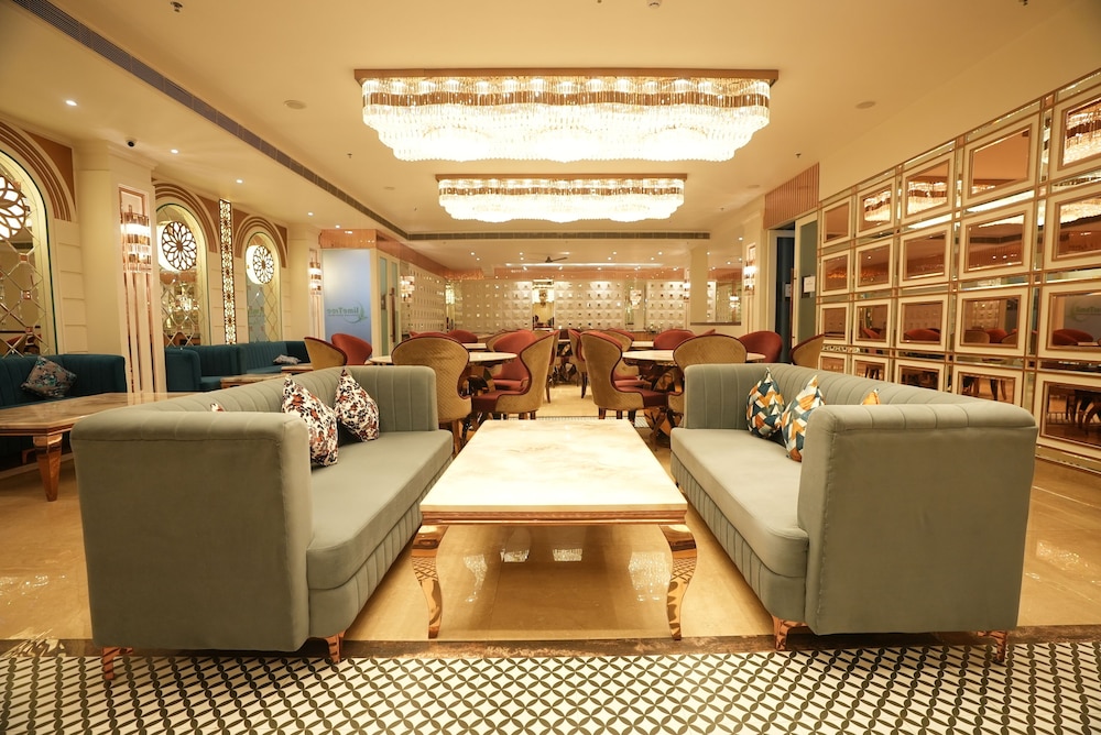 Lime Tree Hotels & Banquet Greater Noida 28/50