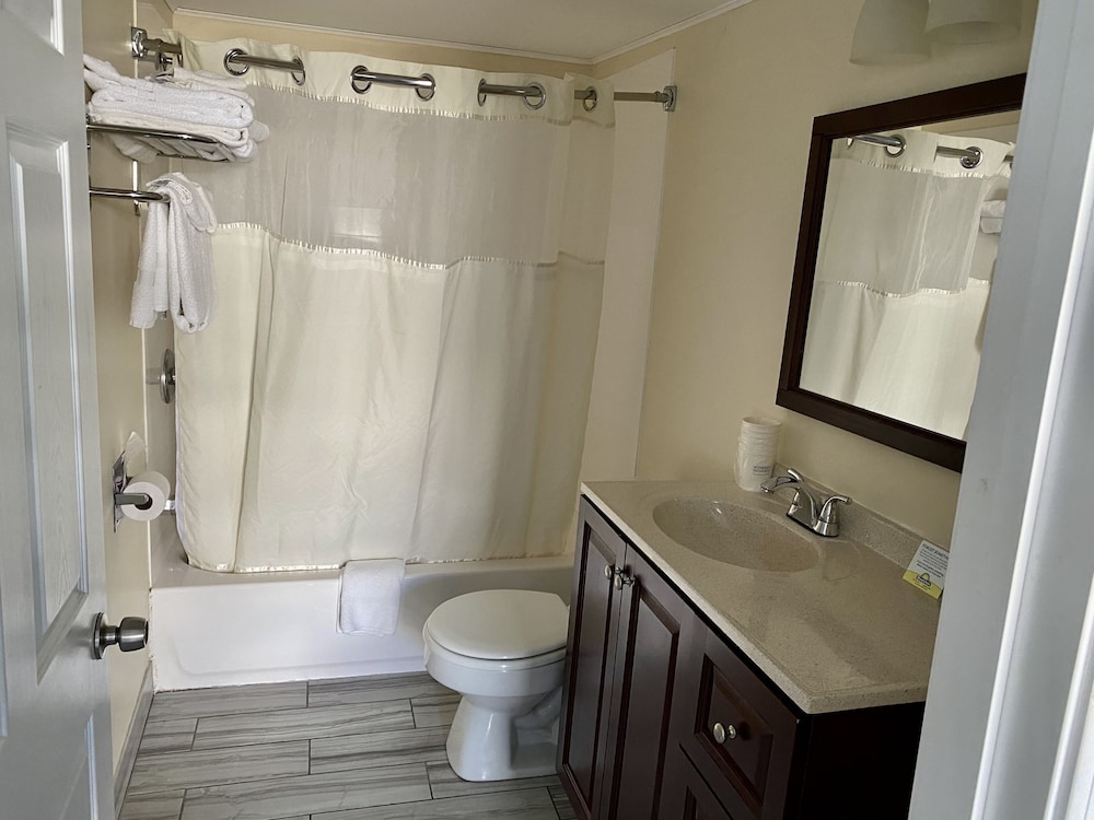 Beacon Inn and Suites 11/40
