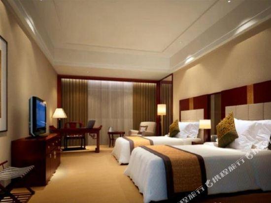 Zhiyuan Hotel 6/18