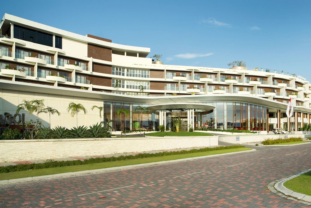 Grand Lagoi Hotel By Willson 8/71