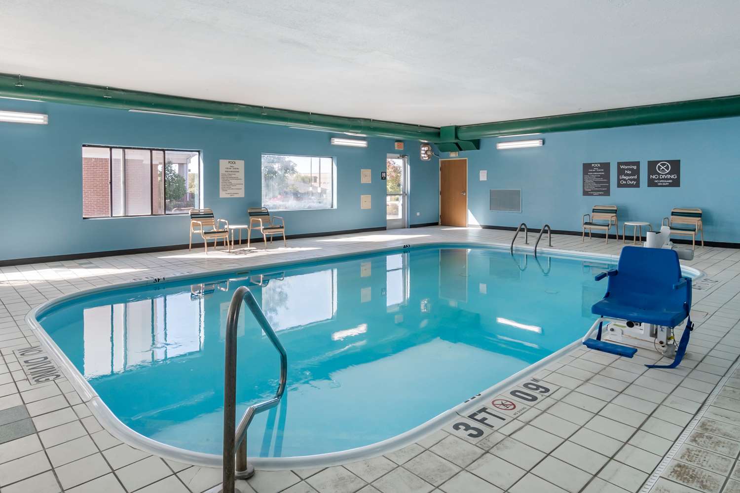 Comfort Inn & Suites Emporia 3/9