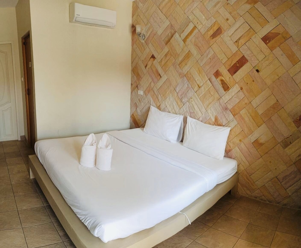 Tower, Double Bed