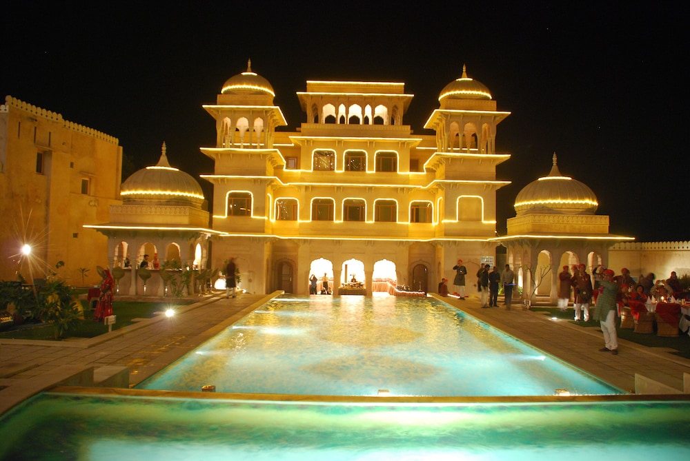 Mandawa Castle 3/48