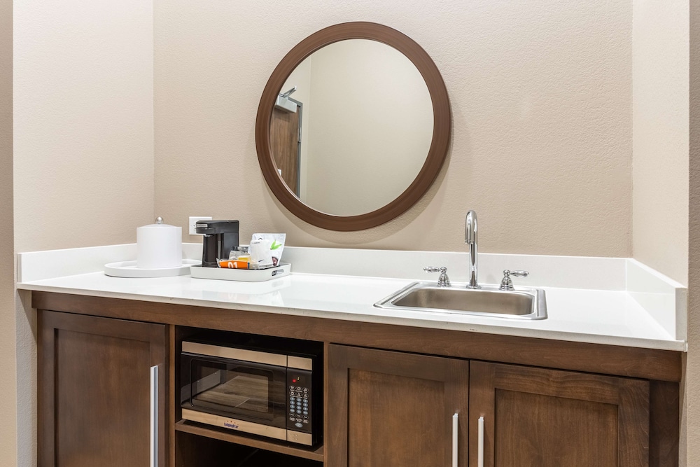 Hampton Inn and Suites Guymon OK 37/48