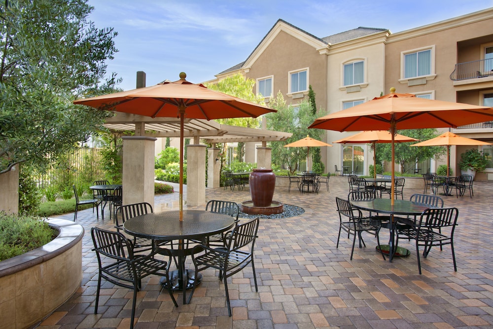 Ayres Hotel Chino Hills 37/55