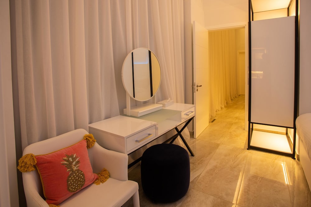 Hotel Napa Suites (Adults Only) 36/71