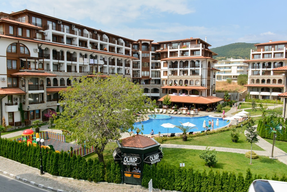 Olymp Apartcomplex 45/52