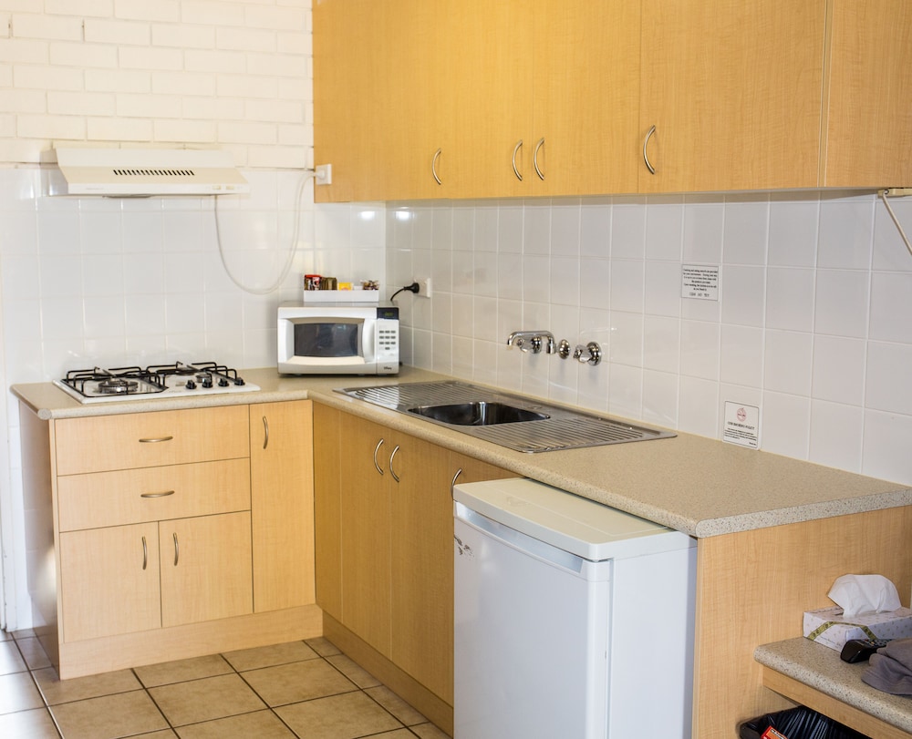 TUMUT VALLEY MOTEL 24/32