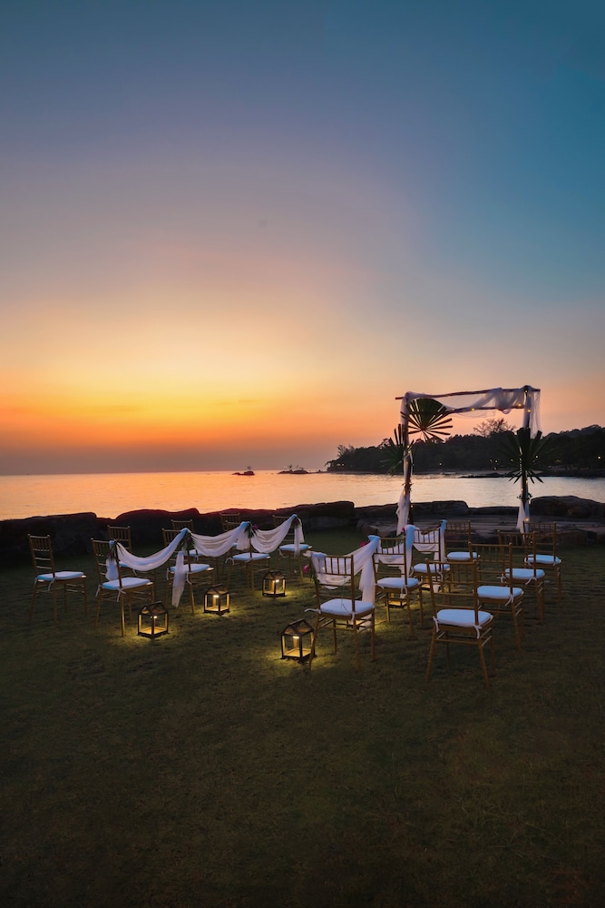 Green Bay Phu Quoc Resort & Spa 46/48