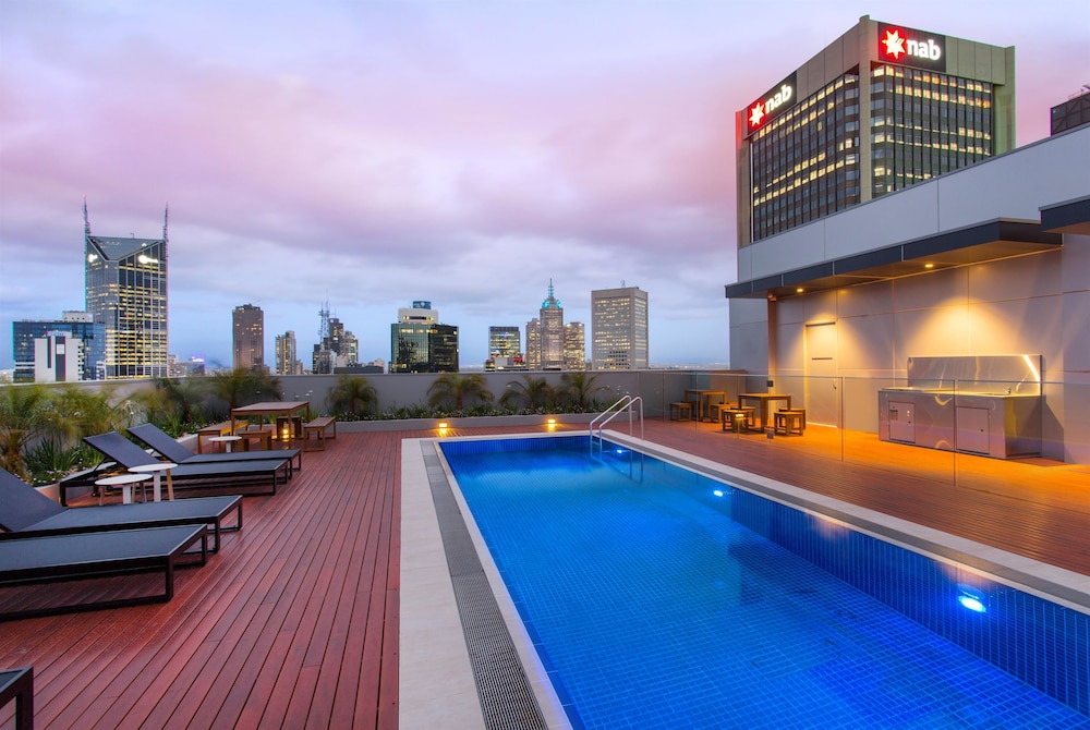 Wyndham Hotel Melbourne 3/37