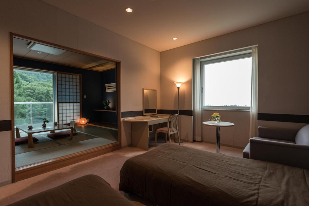 Takamiya Rurikura Resort 17/67